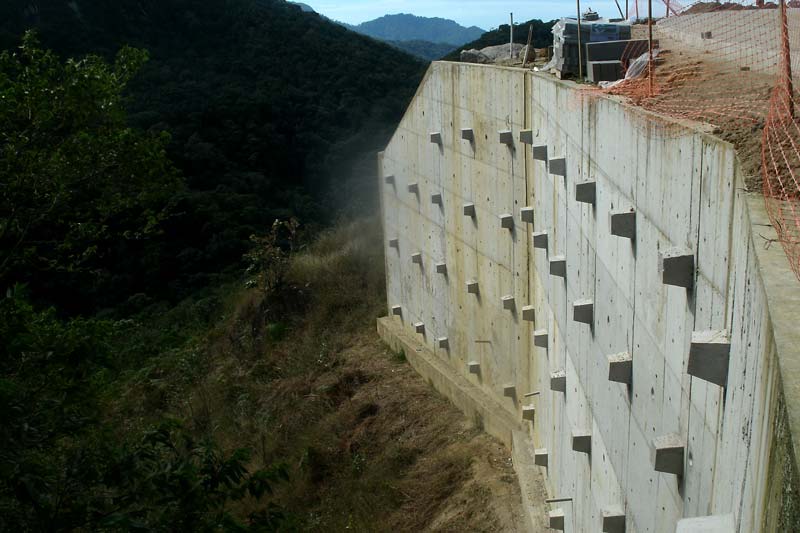Contenção (Implantação, Pavimentação, Drenagem e Obras de Arte) - RJ-165, Estrada Paraty-Cunha - Parque Nacional Serra da Bocaina (PNSB/RJ)